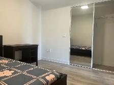 DT Yonge Dundas condo 1 bedroom with bathroom available July1 - Photo 2