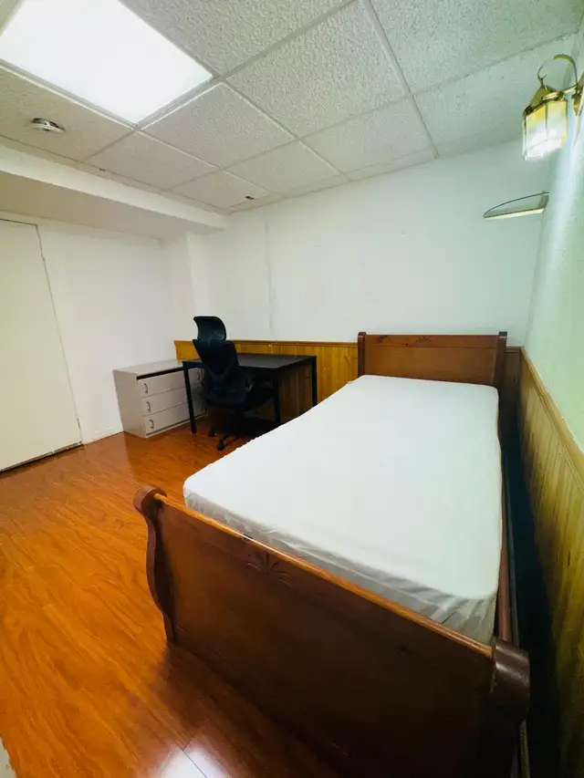 ✨Executive Furnished Room in Erin Mills, Mississauga