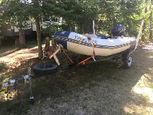 ZODIAC, MOTOR & TRAILER - Photo 3