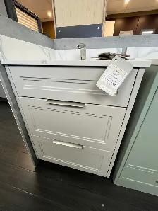 Evolution 2 – Custom Vanity Cabinet Collection- Mississaug - Photo 4