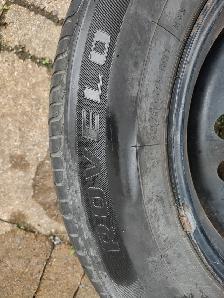 225-65R17x4 pneus été Rovela sur jante Nissan Rogue 2018. - Photo 7