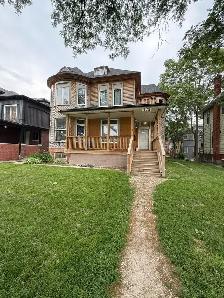 1 Bed 1 Bath Apartment Available for Lease