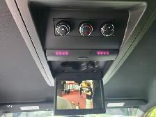 2016 Dodge Grand Caravan SXT DVD , Reverse Camera - Photo 17