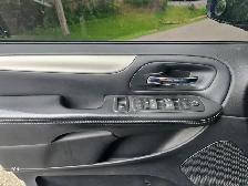 2016 Dodge Grand Caravan SXT DVD , Reverse Camera - Photo 26