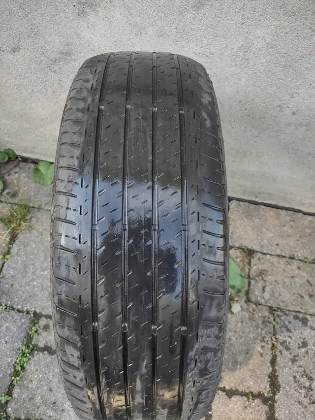 196-65R15x1 pneu été Firestone pour dépanner. 10$