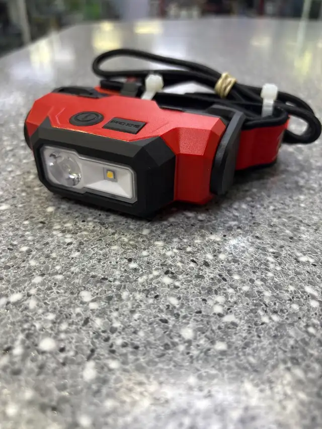 Milwaukee 2116-20 USB Beacon Hard Hat Light