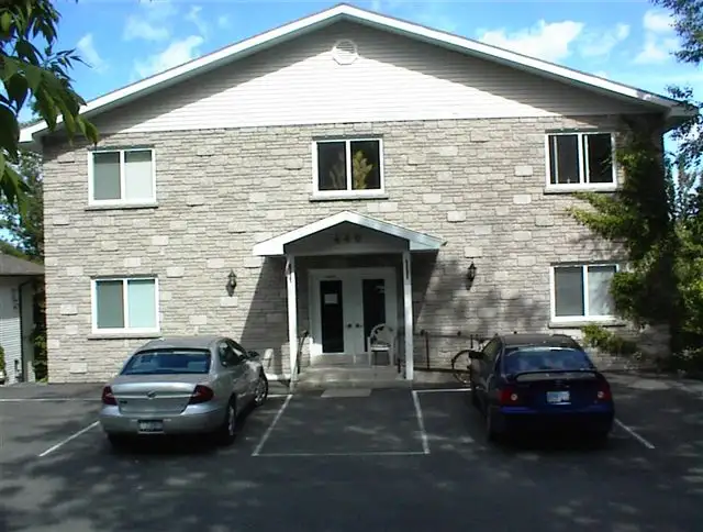 2 Bedroom Ground Floor Apartment Gravenhurst