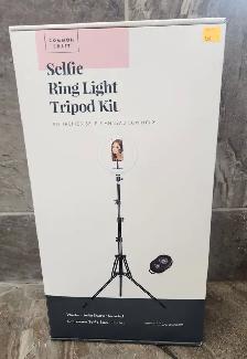 Brand New Common Craft Selfie Ring Light Tripod Kit in Box