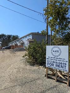 3-Bedroom Townhouse in Pembroke