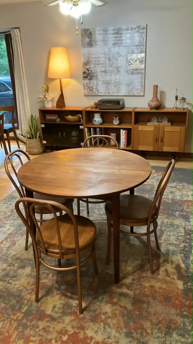 Mid century. Table teak teck / 4 chaises vintage métal   bois /