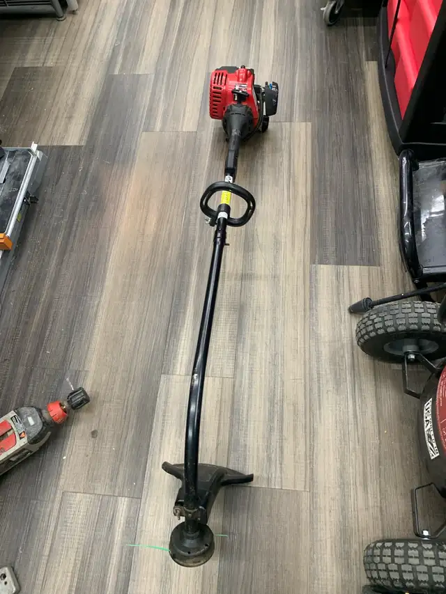 Yardmachines Y2500 String Trimmer