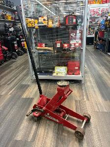 Big Red 3.5 Ton Torin Floor Jack - Photo 2