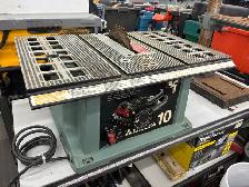 Delta 31-225C 10" Table Saw - Photo 2