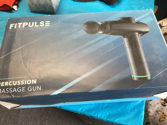 MASSAGE EQUIPMENT $ 75 EACH OR BOTH FOR $ 139 OBO 289-775-2457