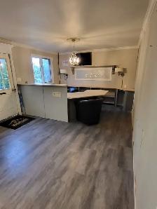 300 sqft Storefront Office Space - Photo 2