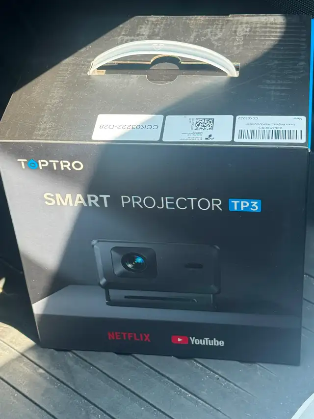 BRAND NEW SMART PROJECTOR TP3 $300 FIRM. SAVE $200 FROM RETAIL.