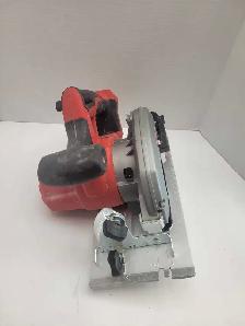 Milwaukee 2630 M18 6 1/2' Circular Saw Tool Only - Photo 2