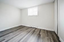 565 Greenfield Ave - 2 BEDROOM CONDOMINIUM - Photo 16