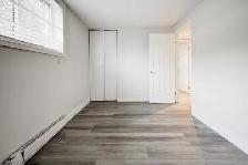 565 Greenfield Ave - 2 BEDROOM CONDOMINIUM - Photo 19