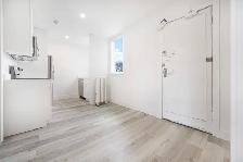 Renovated 1 Bedroom Apartment! Move In Ready! - Photo 10