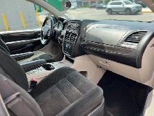 2016 Dodge Grand Caravan CREW-WHEELCHAIR ACCESSIBLE-POWER RAMP - Photo 20