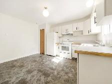 3 Bedroom townhouse for rent on Westside - Photo 8