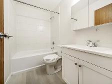 3 Bedroom townhouse for rent on Westside - Photo 11