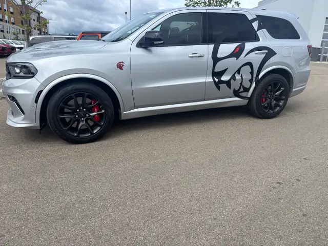 2024 Dodge Durango Hell Cat - only 18000 km