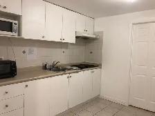 Basement room  for rent, steps to Seneca@york $800. - Photo 5