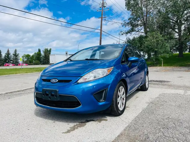 2011 Ford Fiesta Hatchback Sunroof,Low KM One Owner, No Accident