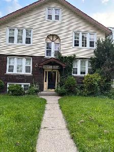 Looking for a Roomate - FEMALE ONLY