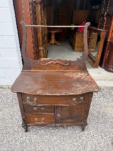 Free delivery Antique Vanity Dresser