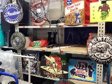 TIN SIGNS APROX. 50  BIG&SML..ALL $ 750 OBO 289-775-2457 - Photo 3