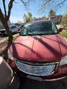 2012 Chrysler Town & Country – $2,999 obo