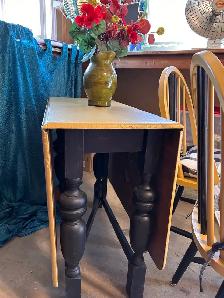 Rustic Gate Leg Table With Two Chairs - Photo 6
