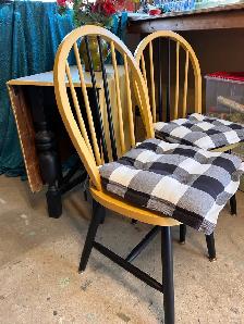 Rustic Gate Leg Table With Two Chairs - Photo 8