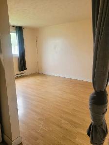 58 Barton Cres, unit 06, 2-bedroom apt (1bath 1kitchen 2F) North - Photo 2