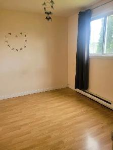 58 Barton Cres, unit 06, 2-bedroom apt (1bath 1kitchen 2F) North - Photo 3