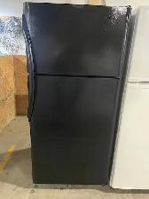 Réfrigérateur noir 30'' standard Frigidaire