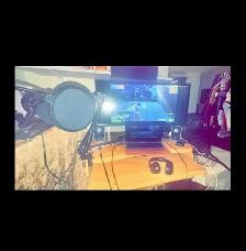 Monitor / MacBook Studio Setup