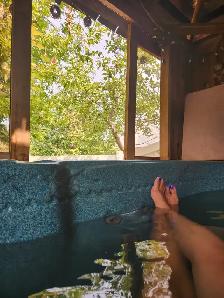 Private Awesome Eco King Treehouse with pool & hot tub! - Photo 27