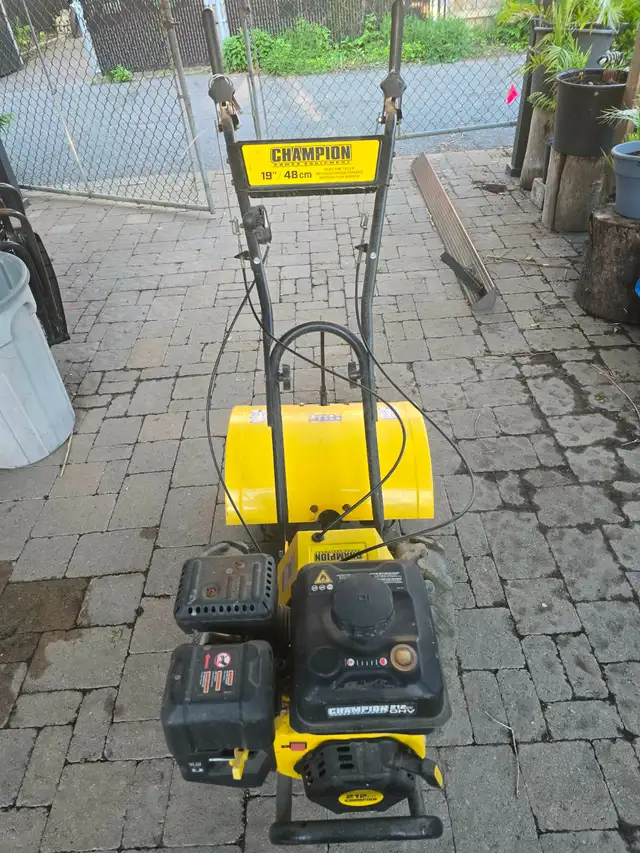 Motoculteur à vendre