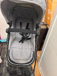 Poussette Evenflo avec siège d’auto pour bébé – Très bon état - Photo 2