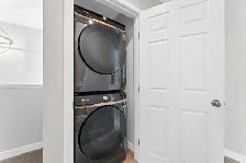 2 Storey w/ SEPARATE ENTRANCE  in sought after Marquis - Photo 5