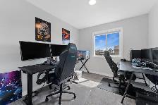 2 Storey w/ SEPARATE ENTRANCE  in sought after Marquis - Photo 9
