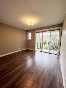 2-Bedroom 2-Bathroom l 504-110 Baxter Avenue l Townhouse - Photo 3