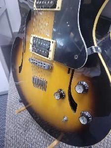 Yamaha AE 500 Hollow Body Electric Guitar - Photo 4