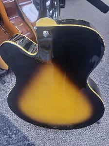 Yamaha AE 500 Hollow Body Electric Guitar - Photo 6