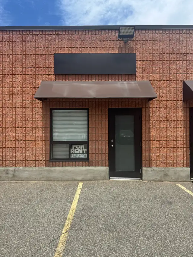 Industrial Space For Lease - !NO MECHANICS!