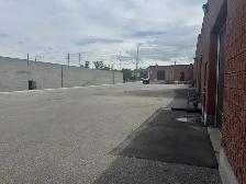Industrial Space For Lease - !NO MECHANICS! - Photo 2